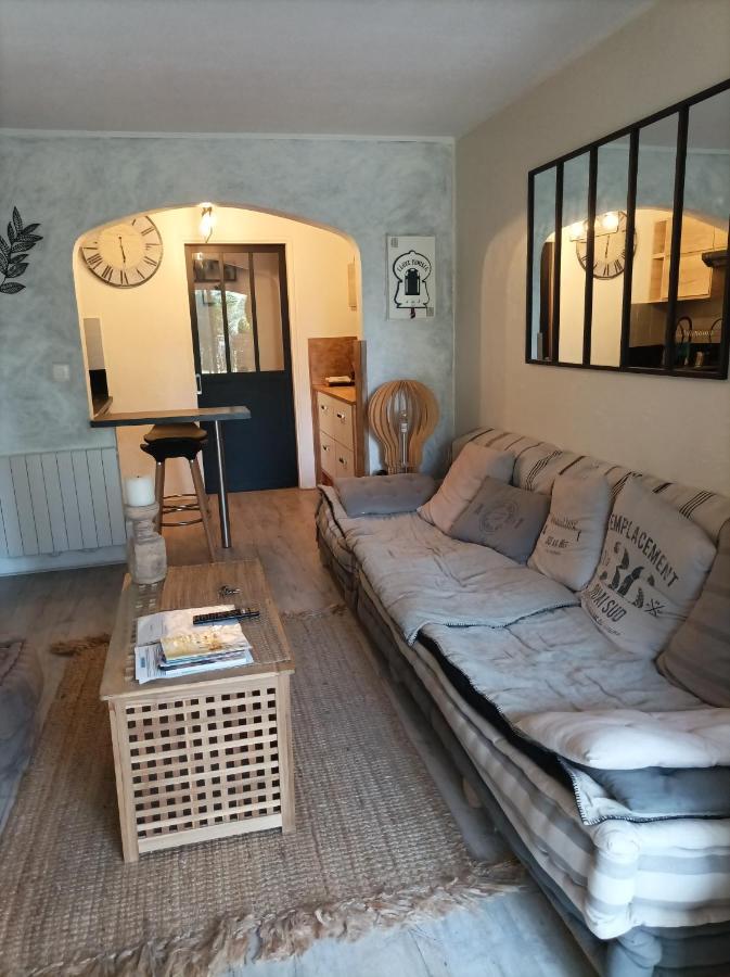 Escapade Cocooning Residence Avec Piscine Rez De Jardin Fibre Orange Fréjus Εξωτερικό φωτογραφία